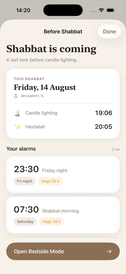 ShabbatRise Friday check-in screen listing the alarms set for Shabbat (app in English)